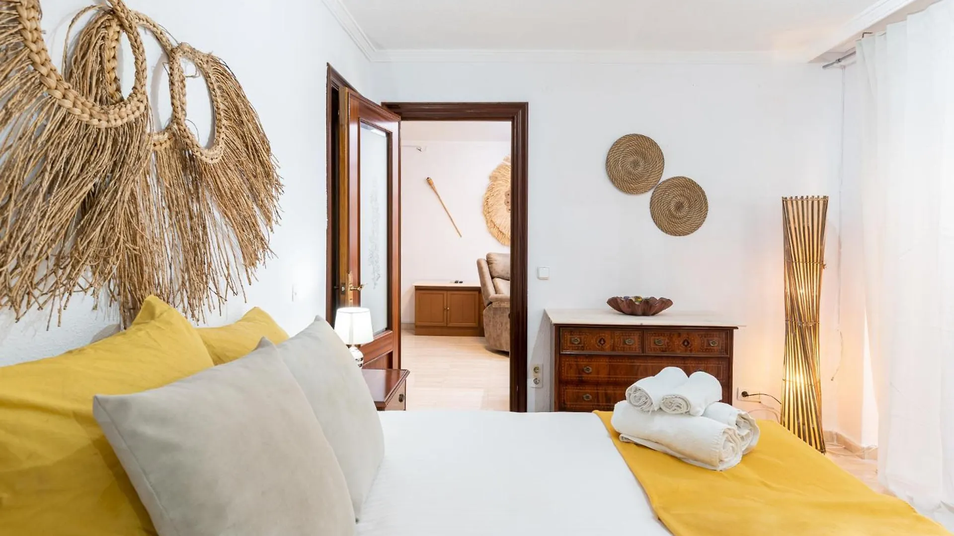 Blonzu Tailandia Apartment Torremolinos
