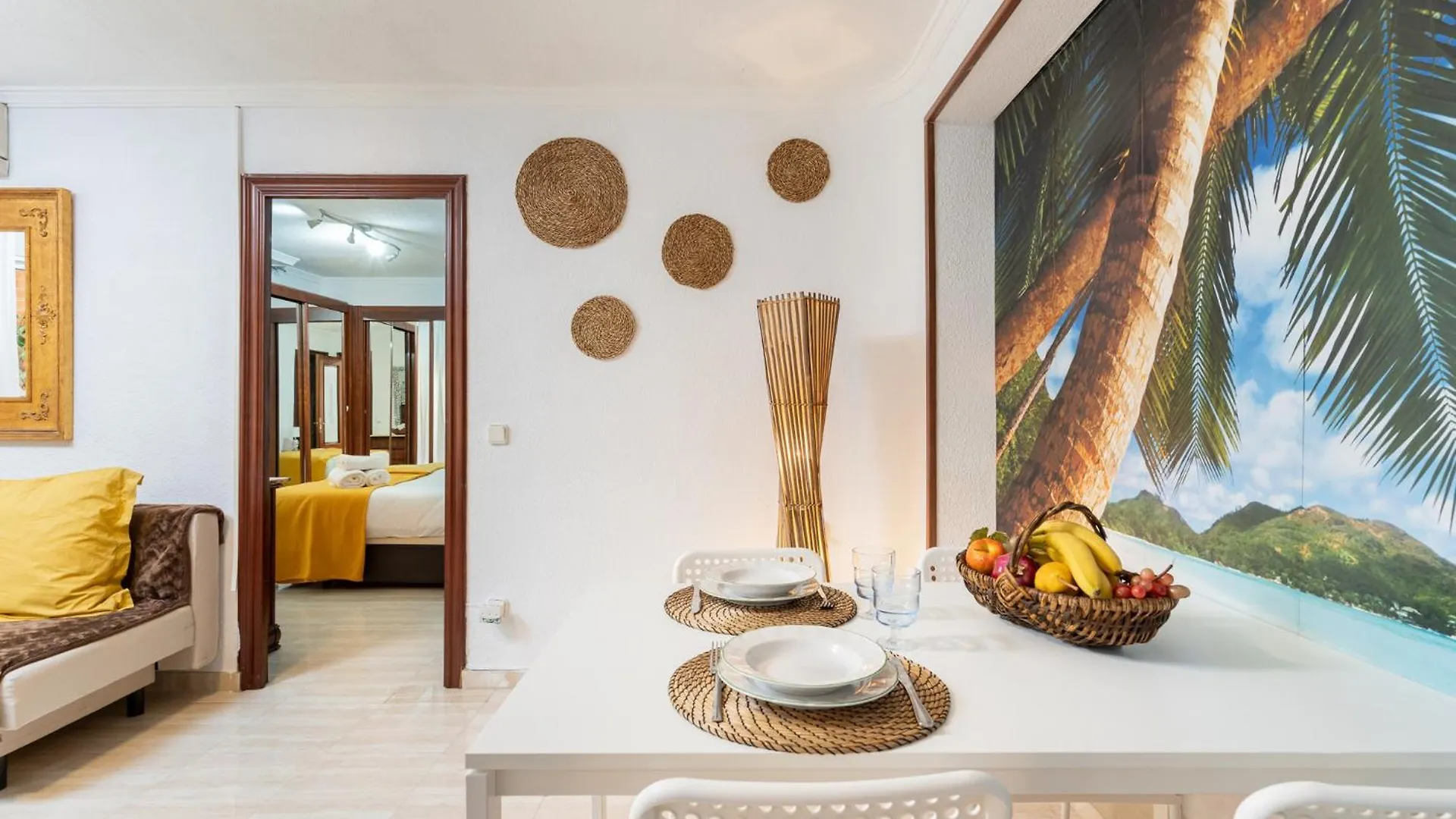 Blonzu Tailandia Apartment Torremolinos Spain