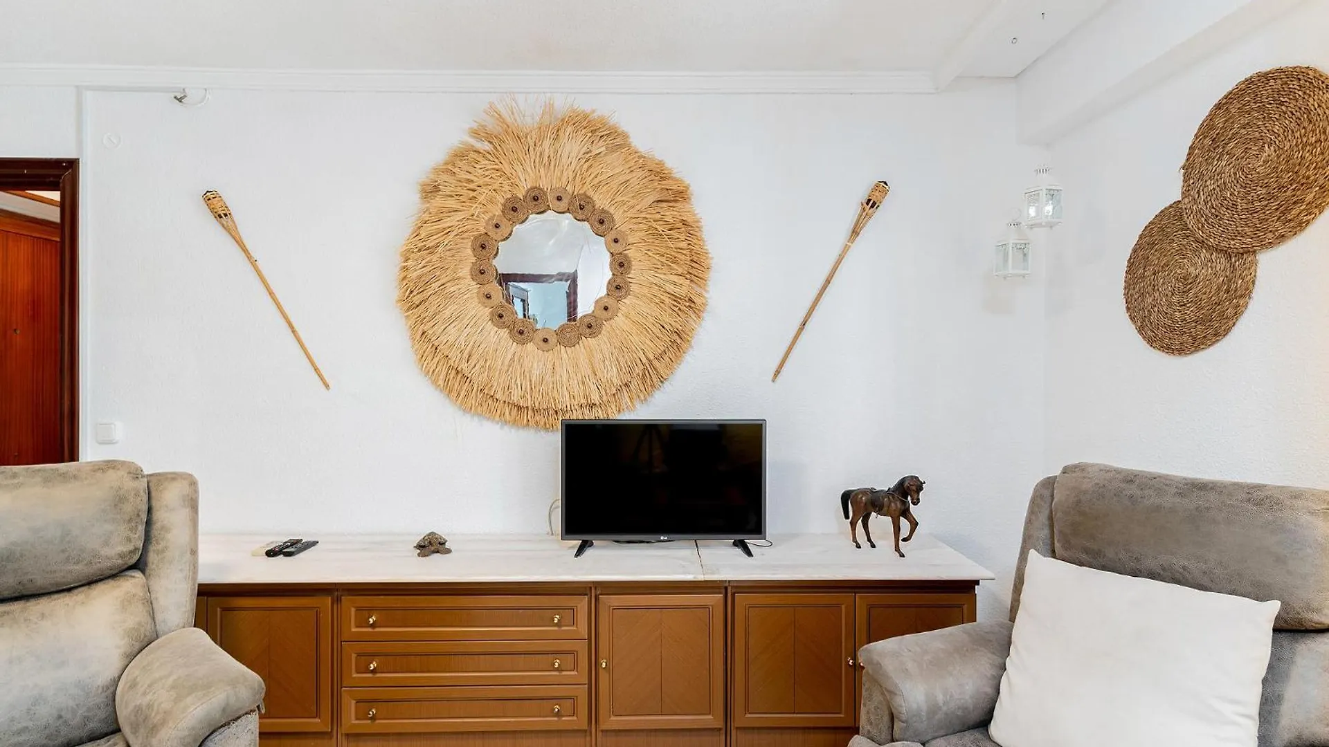 Blonzu Tailandia Apartment Torremolinos