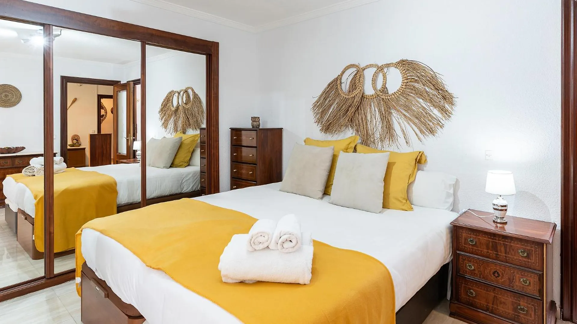 Blonzu Tailandia Apartment Torremolinos
