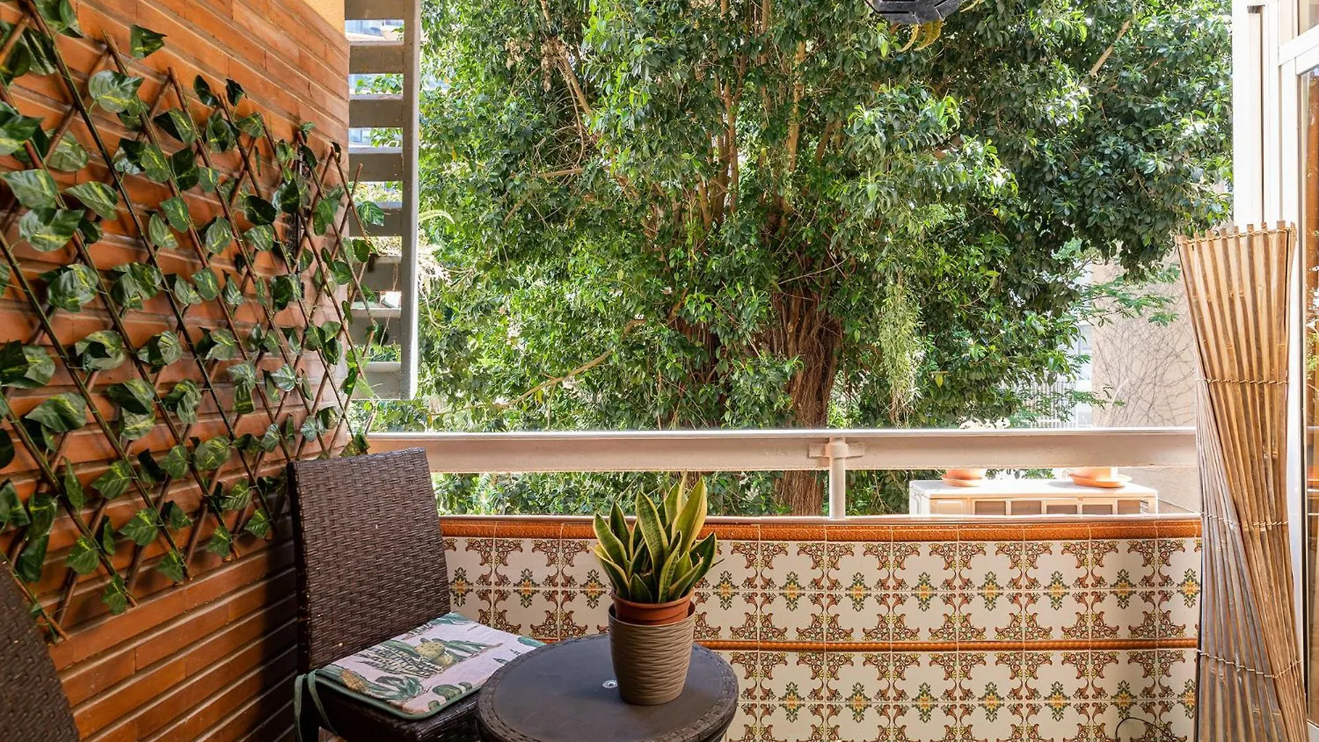 Blonzu Tailandia Apartment Torremolinos Spain